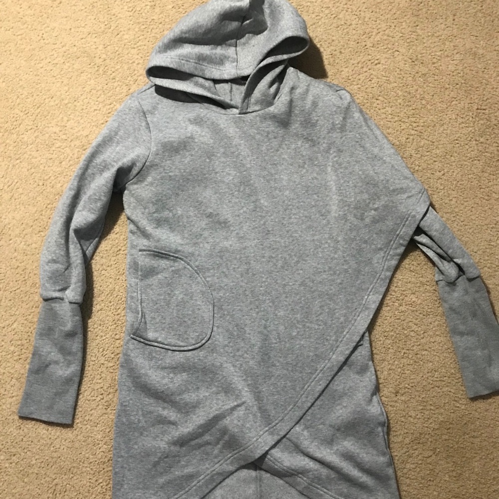Women’s Extra Long Hooded Sweatshirt